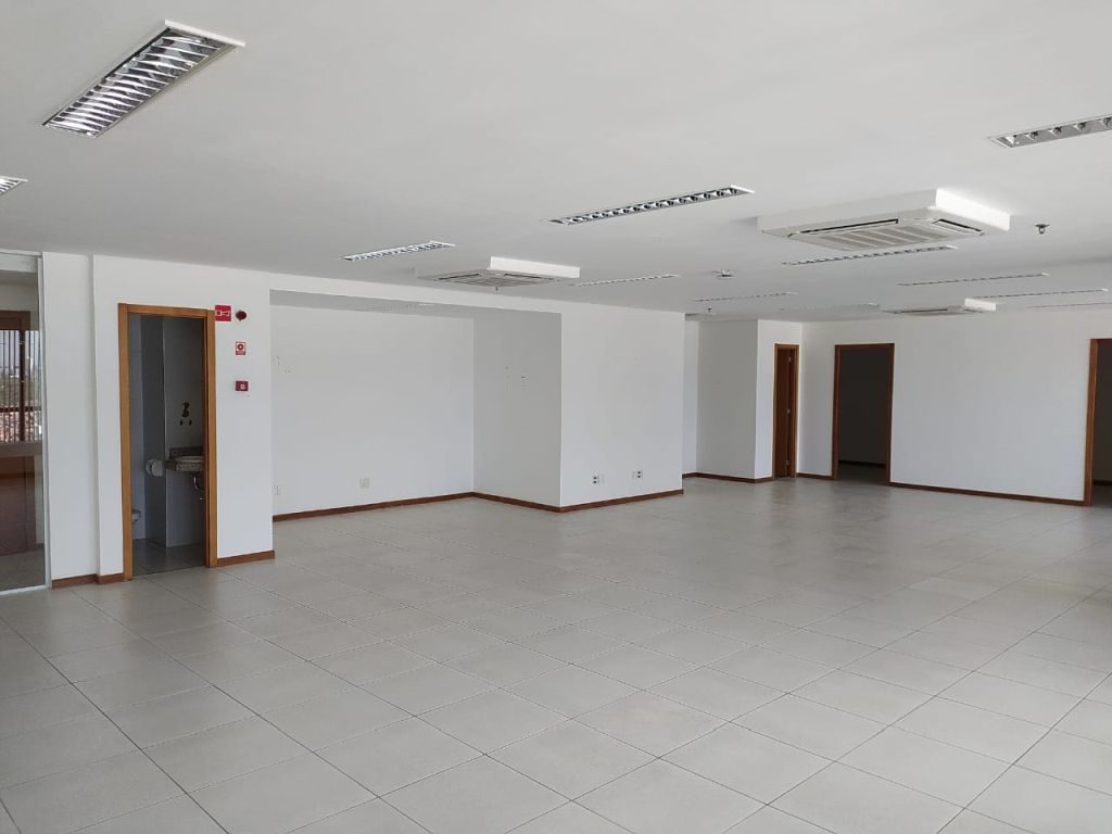 Conjunto de Salas prontas com 156m² no Centro Financeiro da Capital