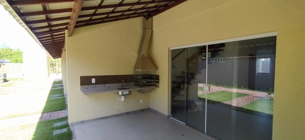 🌴🏡 Viva o Luxo à Beira-Mar: Village Duplex no Condomínio Moradas Imbassaí! 🏖️✨